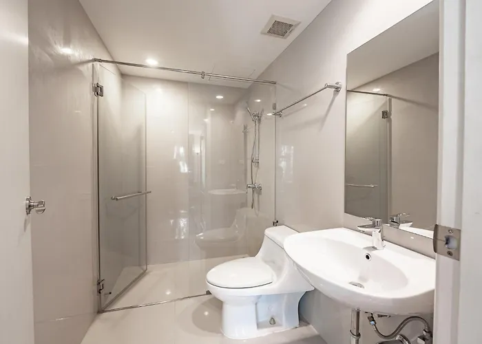 3 Bedroom Spacious In Downtown Near Mrt Bts Asok Station Сasa de vacaciones *