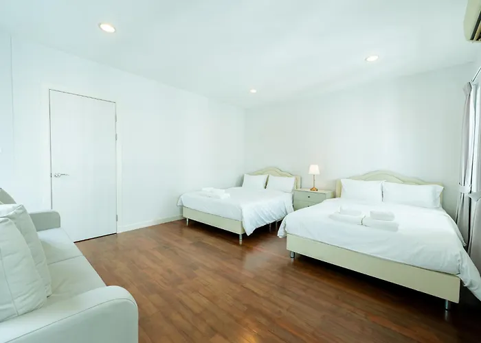 3 Bedroom Spacious In Downtown Near Mrt Bts Asok Station Сasa de vacaciones *