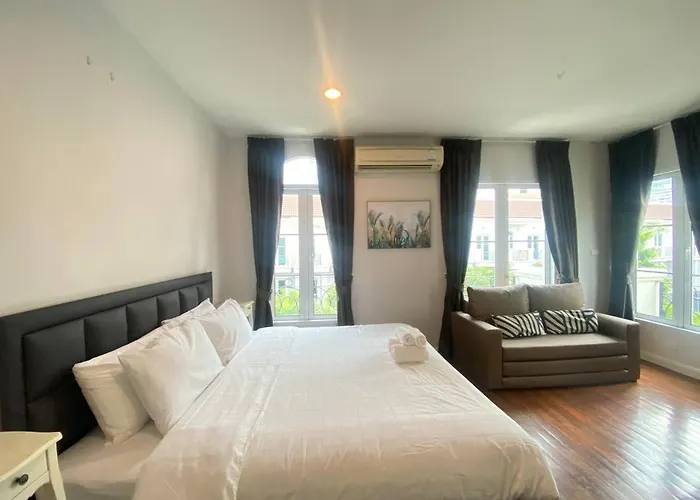 3 Bedroom Spacious In Downtown Near Mrt Bts Asok Station Сasa de vacaciones