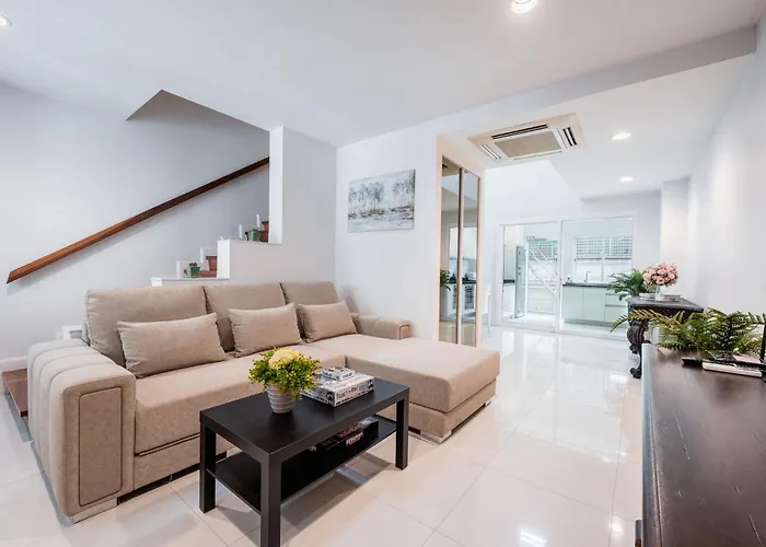 Сasa de vacaciones 3 Bedroom Spacious In Downtown Near Mrt Bts Asok Station *