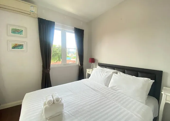 3 Bedroom Spacious In Downtown Near Mrt Bts Asok Station Сasa de vacaciones Bangkok