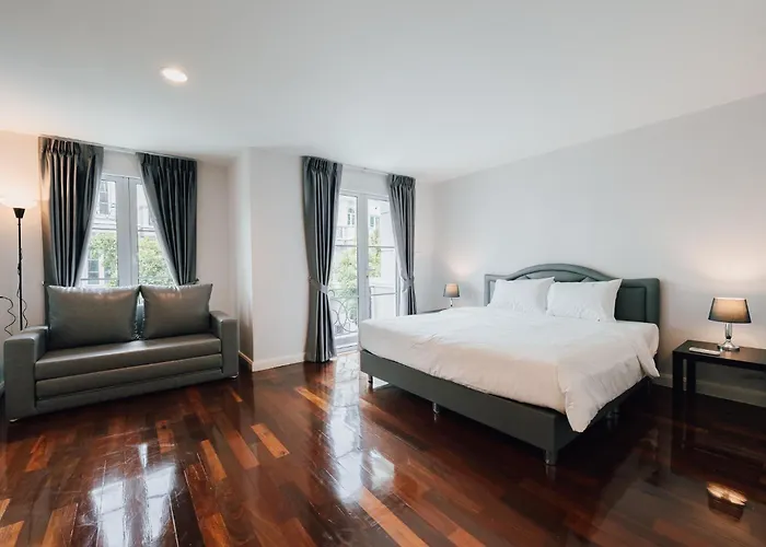 Сasa de vacaciones 3 Bedroom Spacious In Downtown Near Mrt Bts Asok Station Bangkok