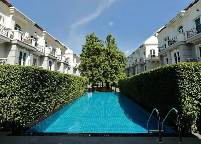 3 Bedroom Spacious In Downtown Near Mrt Bts Asok Station Сasa de vacaciones *