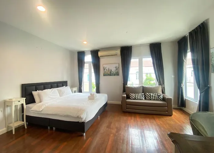 3 Bedroom Spacious In Downtown Near Mrt Bts Asok Station Сasa de vacaciones Bangkok